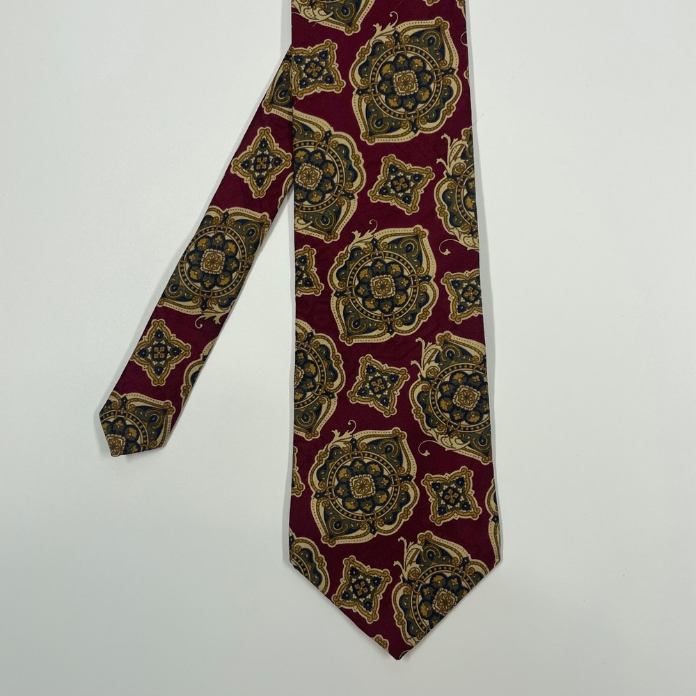 Villa Bugatti Burgundy Ornate Medallion Silk Necktie Mens OS